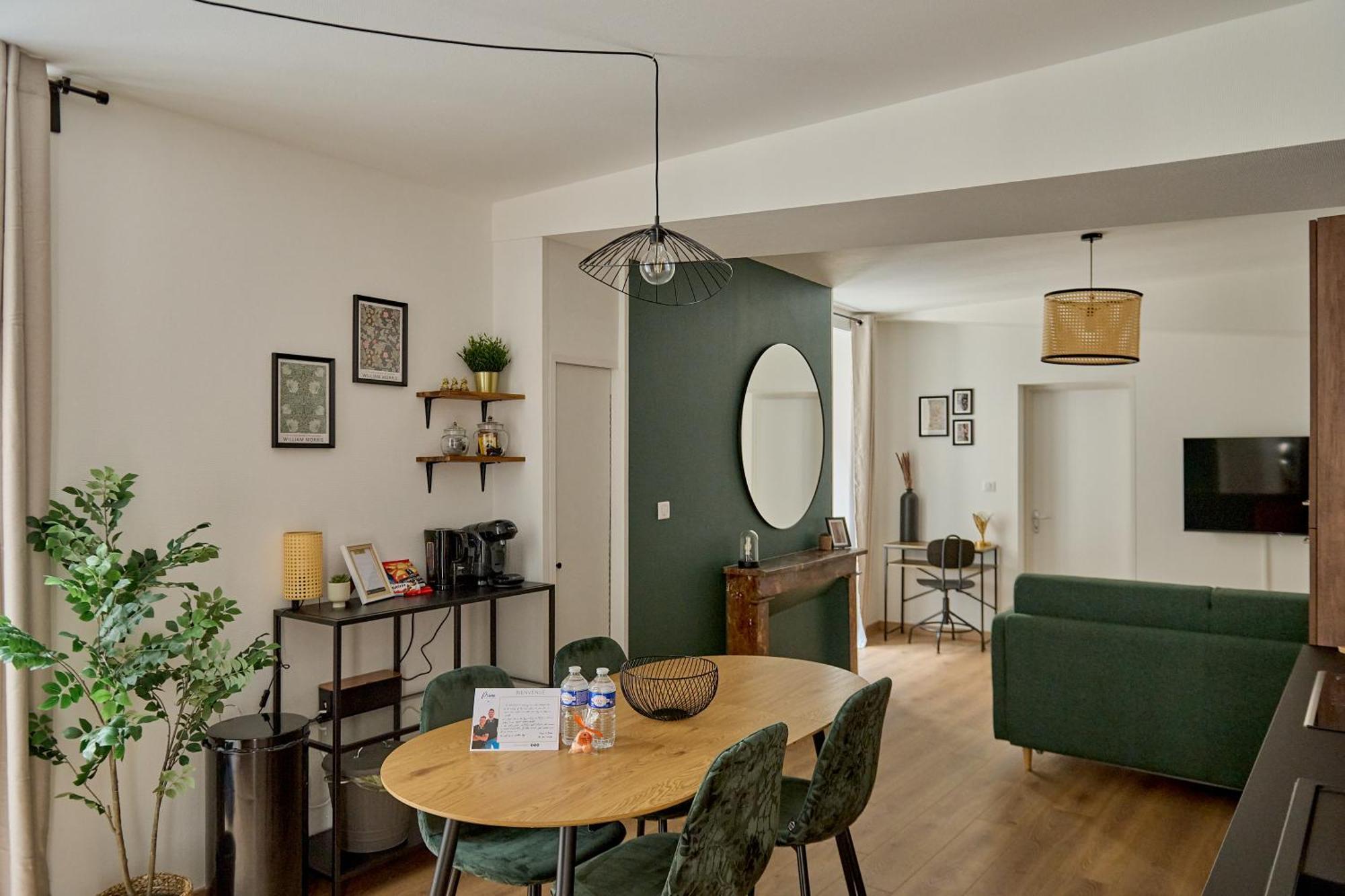 Le Oliva Chez Les M By Primo Conciergerie Lägenhet Nevers Exteriör bild