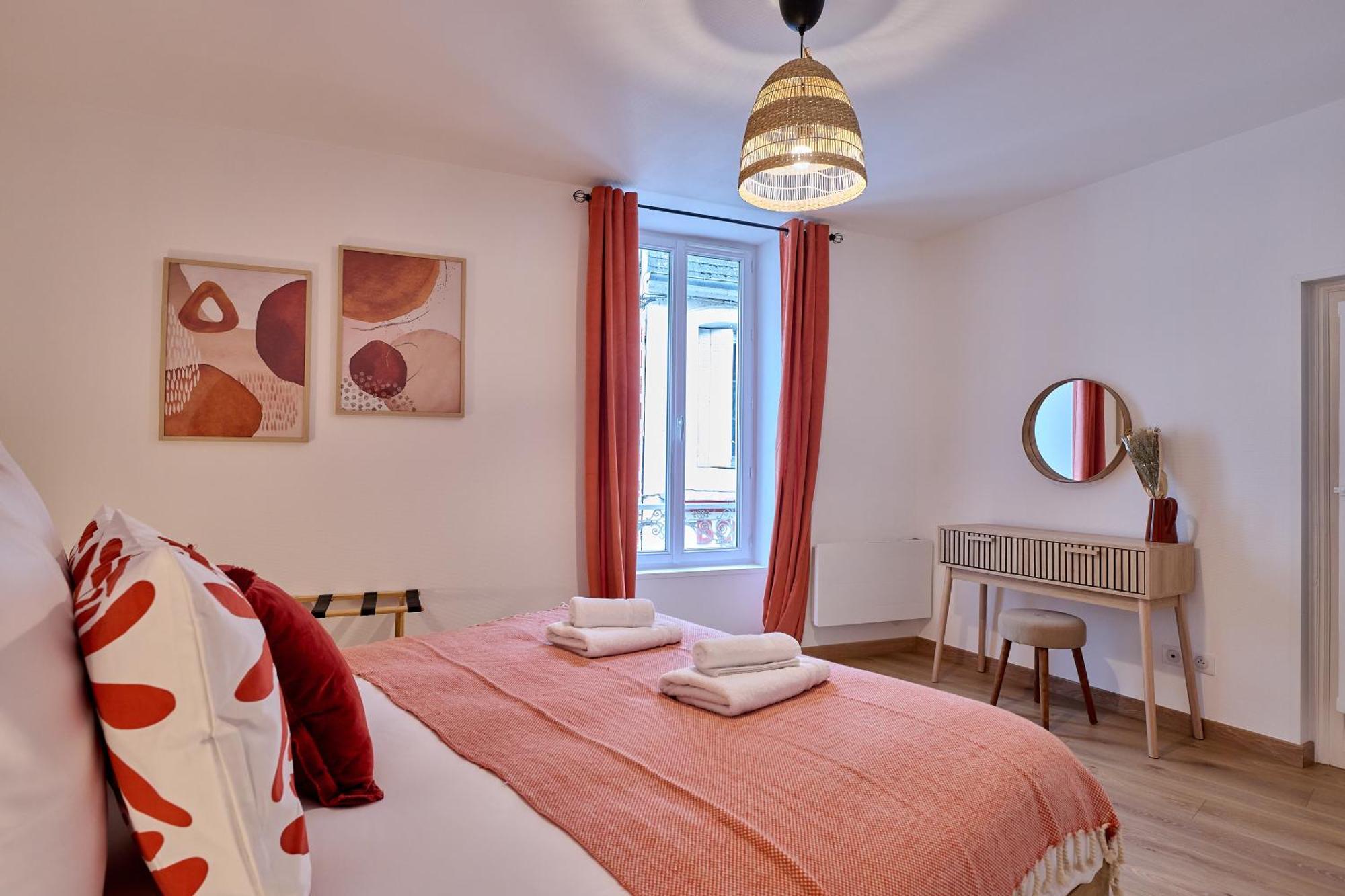 Le Oliva Chez Les M By Primo Conciergerie Lägenhet Nevers Exteriör bild