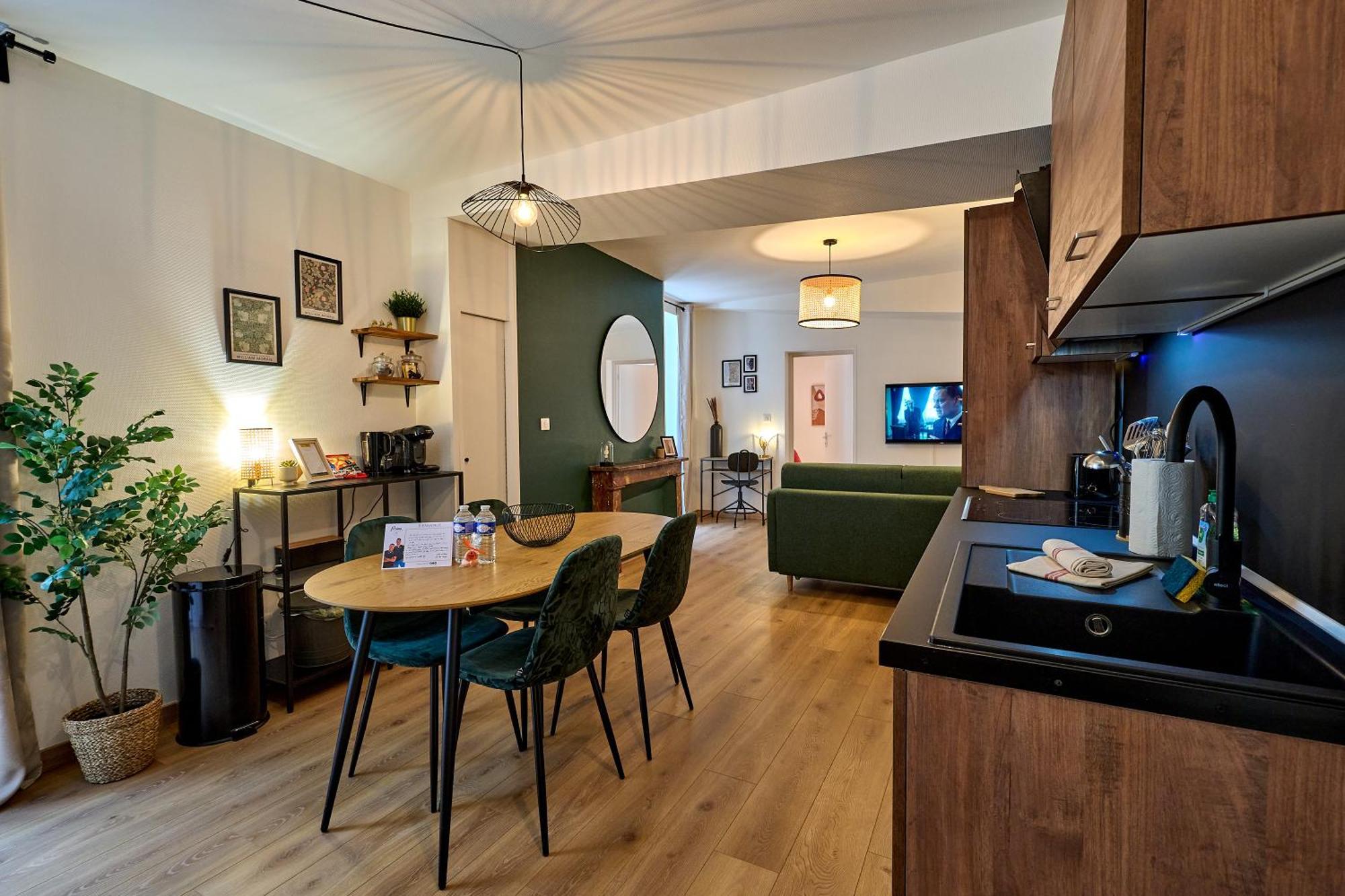 Le Oliva Chez Les M By Primo Conciergerie Lägenhet Nevers Exteriör bild